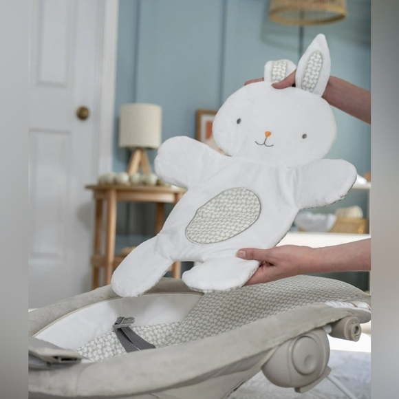 InLighten by ingenuity Bouncer - Twinkle Tails, Gray for baby - Picture 7 of 8